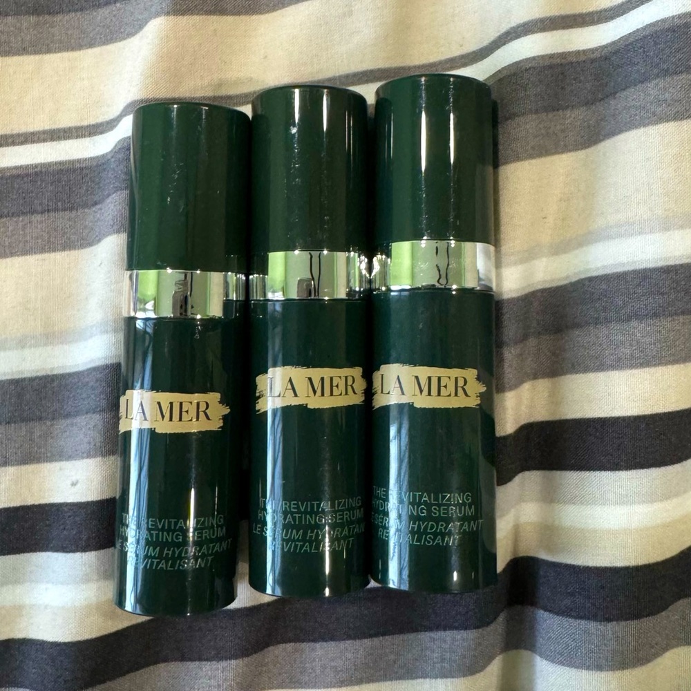 La Mer Revitalizing Hydrating Serum .17oz/15ml (TRAVEL SIZE)